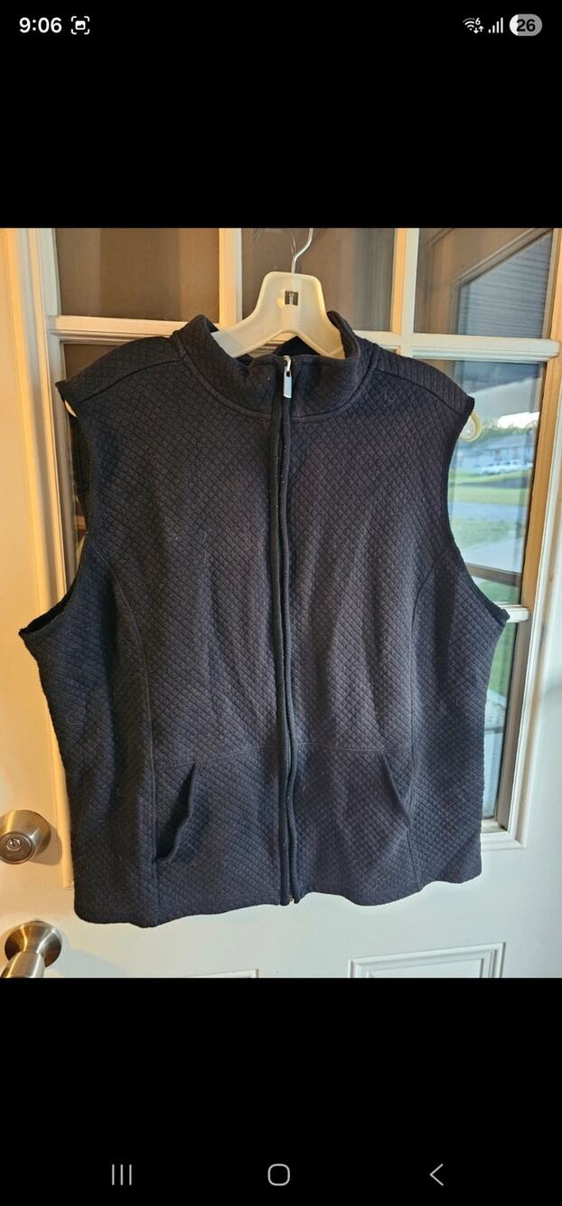 Karen Scott size XL vest